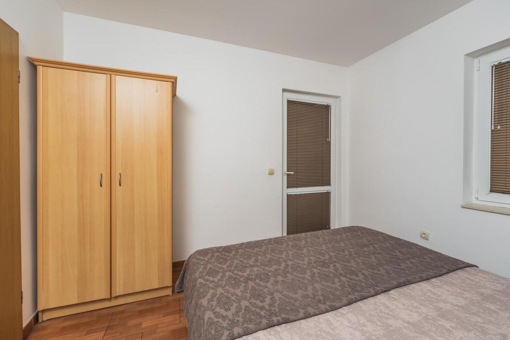 Apartments Franicevic Petrovac エクステリア 写真